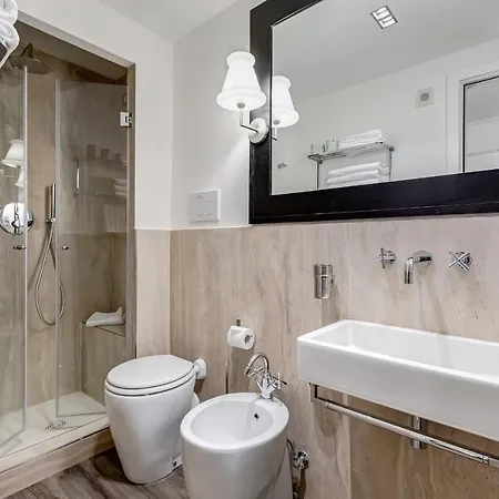 Residenza A -via Veneto Fashion -self Check-in 4* Řím