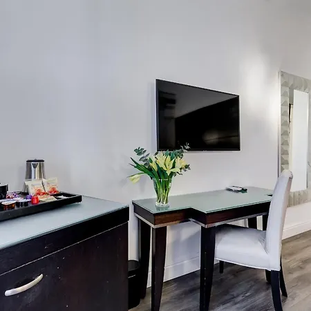 Residenza A -via Veneto Fashion -self Check-in 게스트하우스