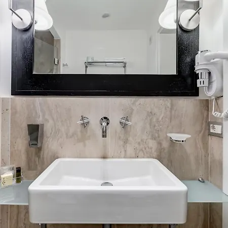 Residenza A -via Veneto Fashion -self Check-in 게스트하우스 로마